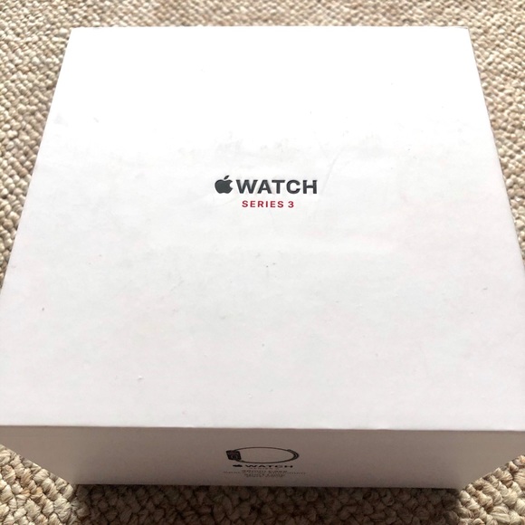 Used Apple Aluminum 3 Series w/GPS & Packaging - Picture 6 of 8